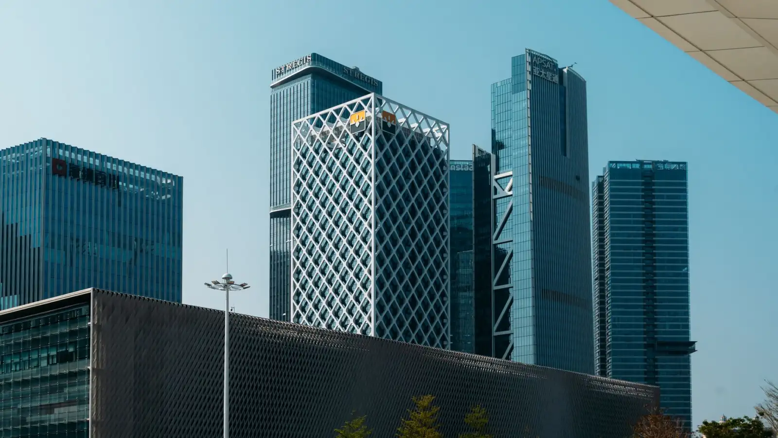 大连港至欧洲航线运价走势分析：2024年第四季度市场报告